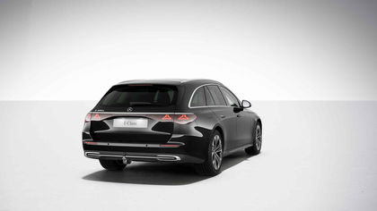 Mercedes E-Klasse 300 E Break Luxury Line | Distronic | Memory Zetels | Dodehoekassistent | Smartphone Integratie | Widescreen |