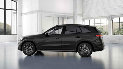 Mercedes GLC 200 4MATiC AMG Line | Panoramisch Dak | Alu instaptreden | Dodehoekassistent | Memory Zetels | Verwarmde Zetels | Widescreen |