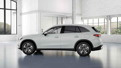 Mercedes GLC 300 e 4Matic Luxury Line | Panoramisch Dak |  Memory Zetels | Dodehoekassistent | Smartphone Integratie | Widescreen |