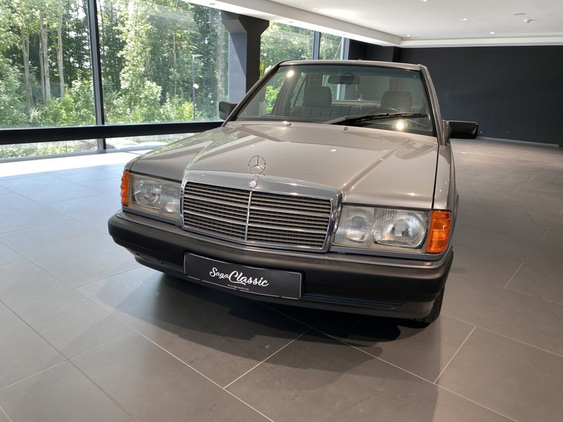 Mercedes 190