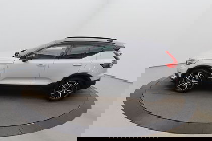 Volvo XC40 1.5 T4 Recharge Geartr. R-Design LEDER/ALCANTARA LED GPS PDC CAM H/K Keyless BLIS Verw. Zetels