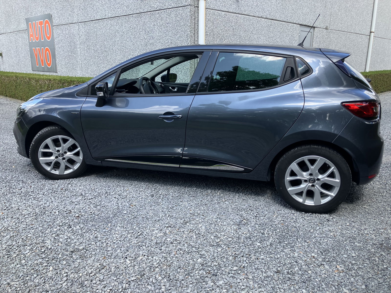 Renault_Clio_9