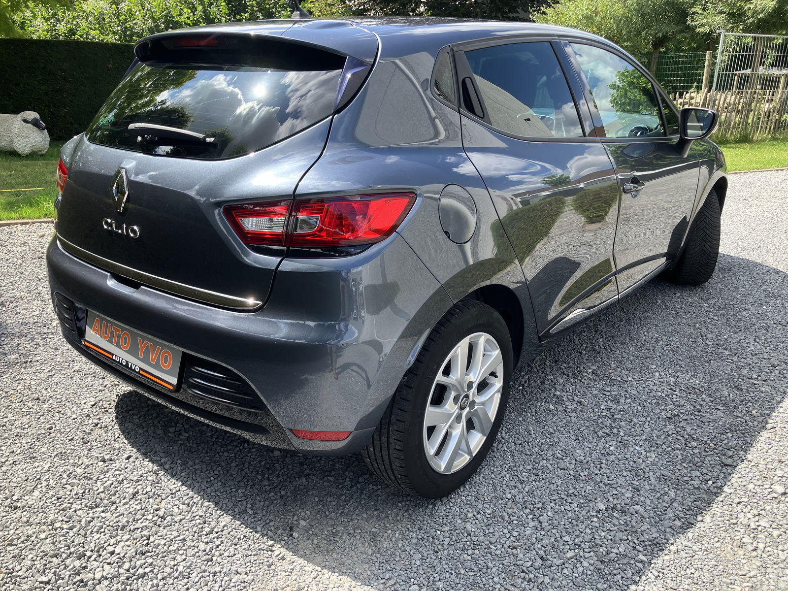 Renault_Clio_10