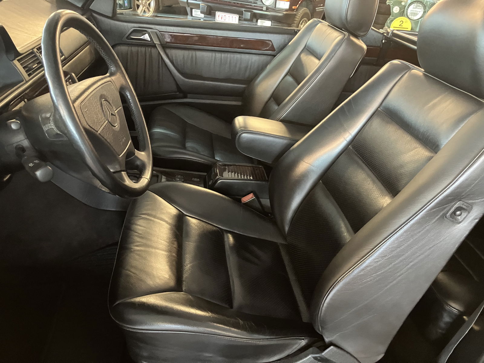 Mercedes_220_13