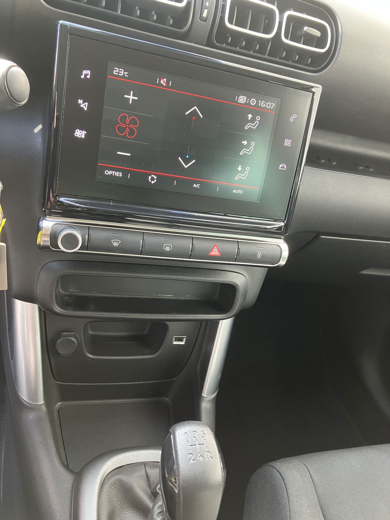 Citroen_C3 Aircross_12