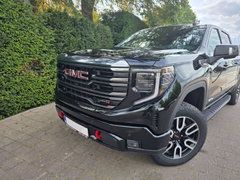 GMC Sierra