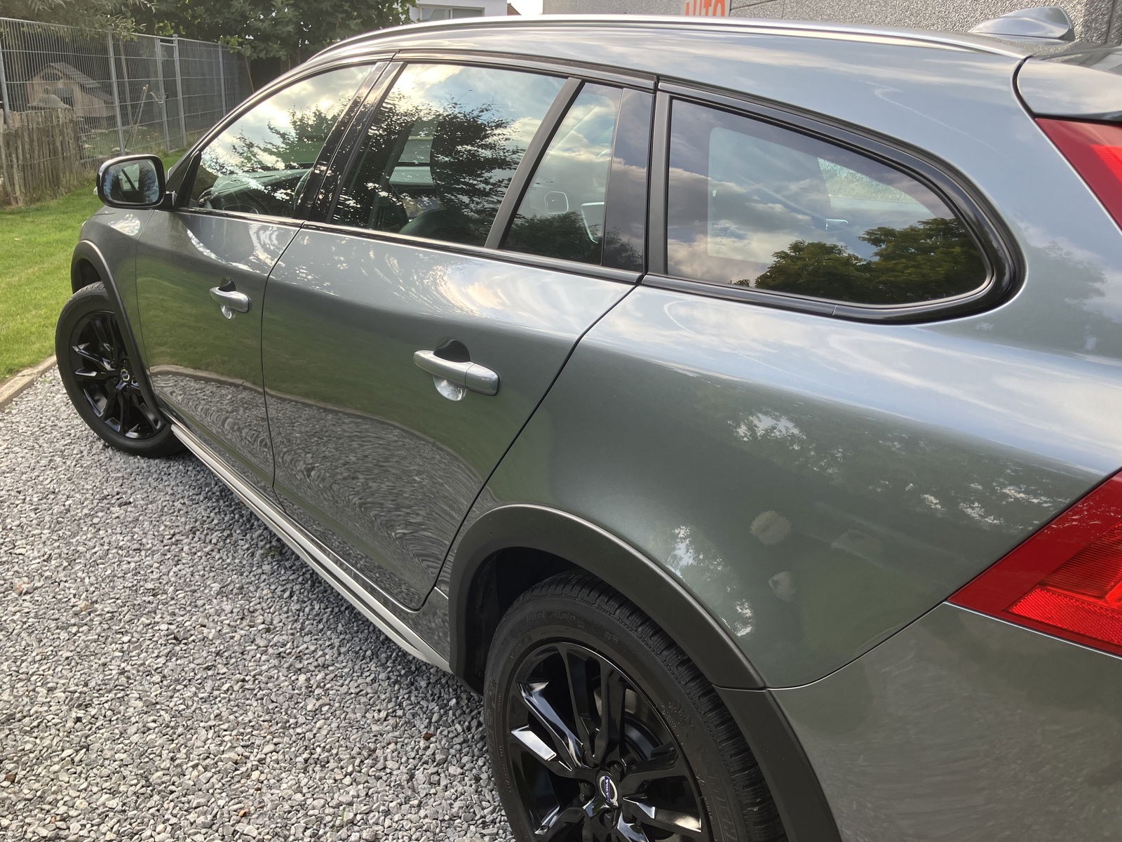 Volvo_V60 Cross Country_1
